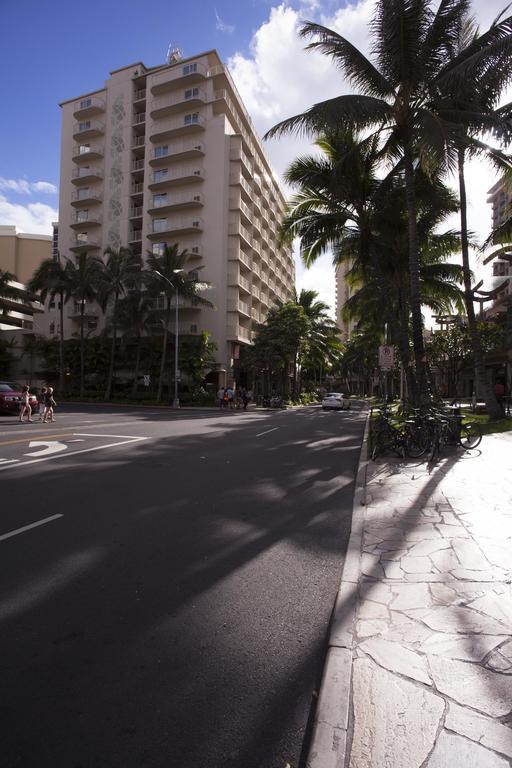 Waikiki Beach Walk Honolulu Extérieur photo
